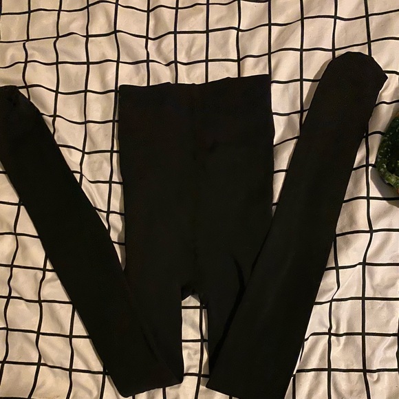 b1 pair black, 1 pair grey tights - Picture 1 of 8